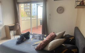 Studio Climatisé et Grande Terrasse Tarbes Centre
